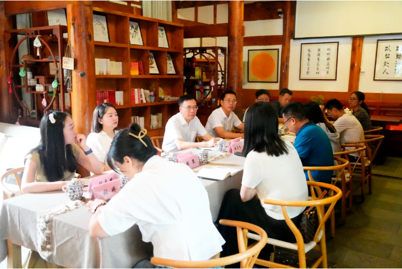 扎根南充 服务地方—我校赴阆中市开展“访企拓岗”专项行动