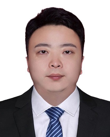 鲜易鹏