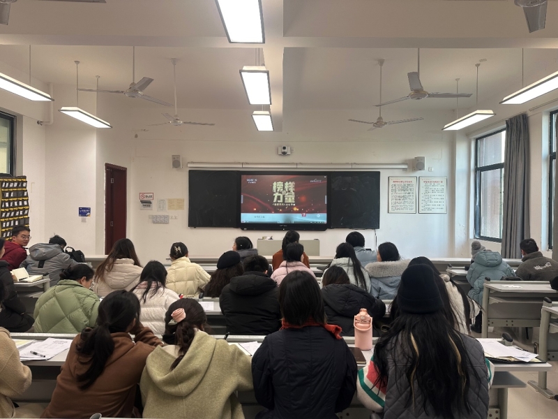 学习榜样精神 争做教育先锋