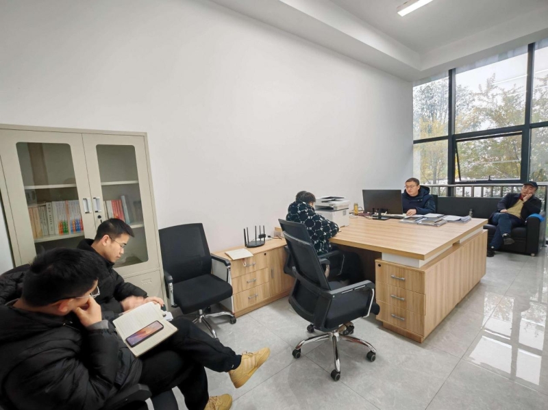 网络与信息化中心开展服务南充“1558”工作思路的研讨会