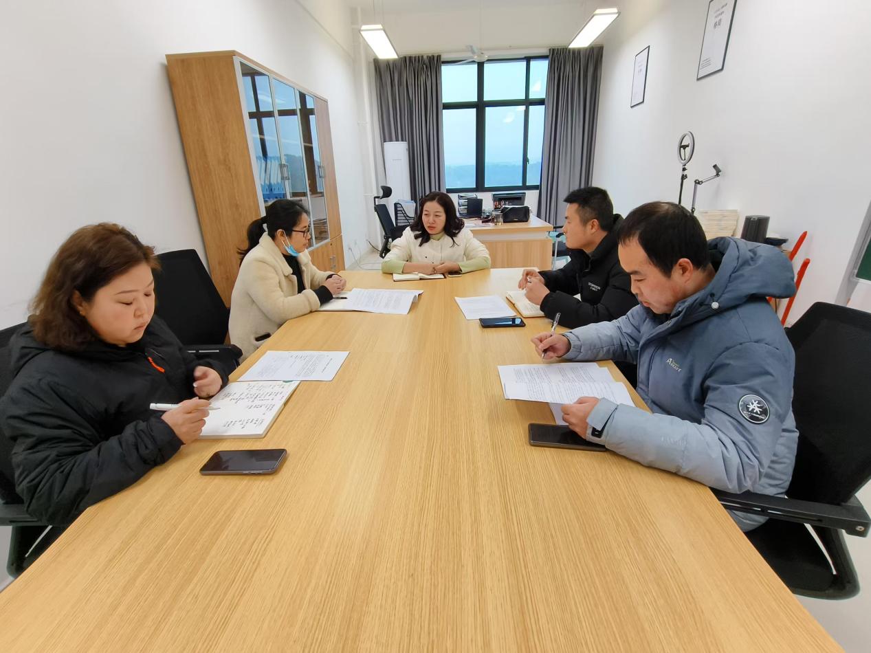 以标准引领改革 以创新赋能发展—经济管理系开展新版职业教育专业教学标准学习研讨活动